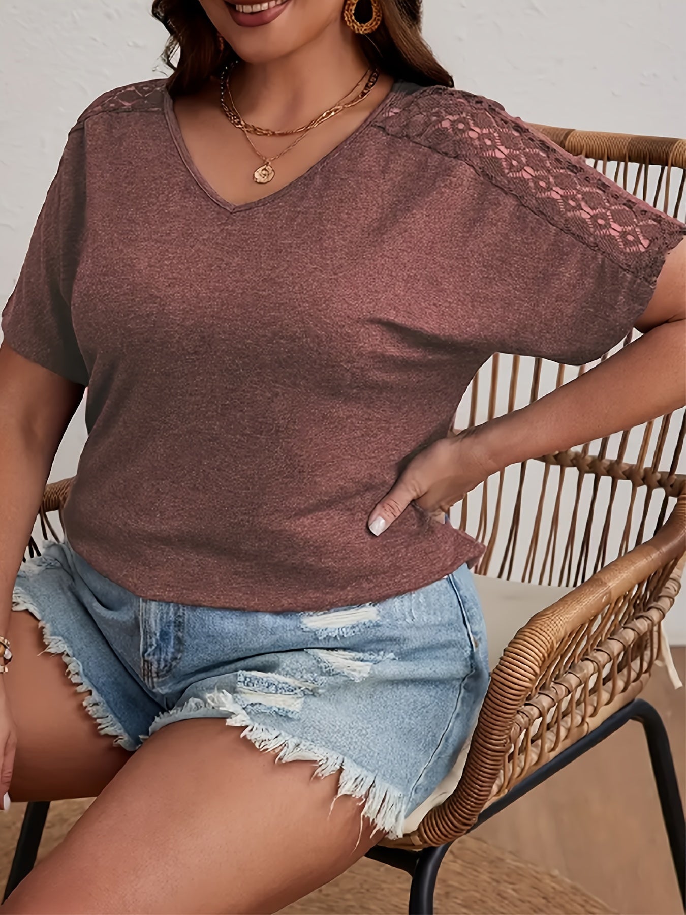 [Plus Size V-Neck Tee] 2024 Summer Women's Plus Size V-Neck T-Shirt | Pink with Lace Detail, Short Sleeve, Lightweight & Stretchy Fabric, Casual Wear | Comfortable Fit, Lace Trim Top