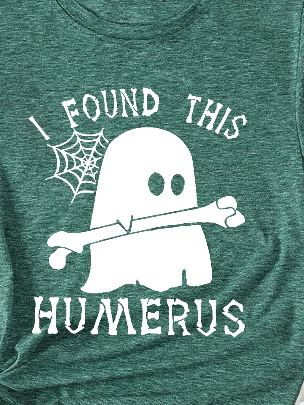 [Humor Graphic T-Shirt] Funny Humor Graphic T-Shirt for Women - "I Found This Humerus" Slogan & Mummy-Wrapped Skeleton Nurse Design | Casual Round Neck Short Sleeve Tee for Halloween, Themed Parties & Casual Attire, Machine Washable All-Season Comfort