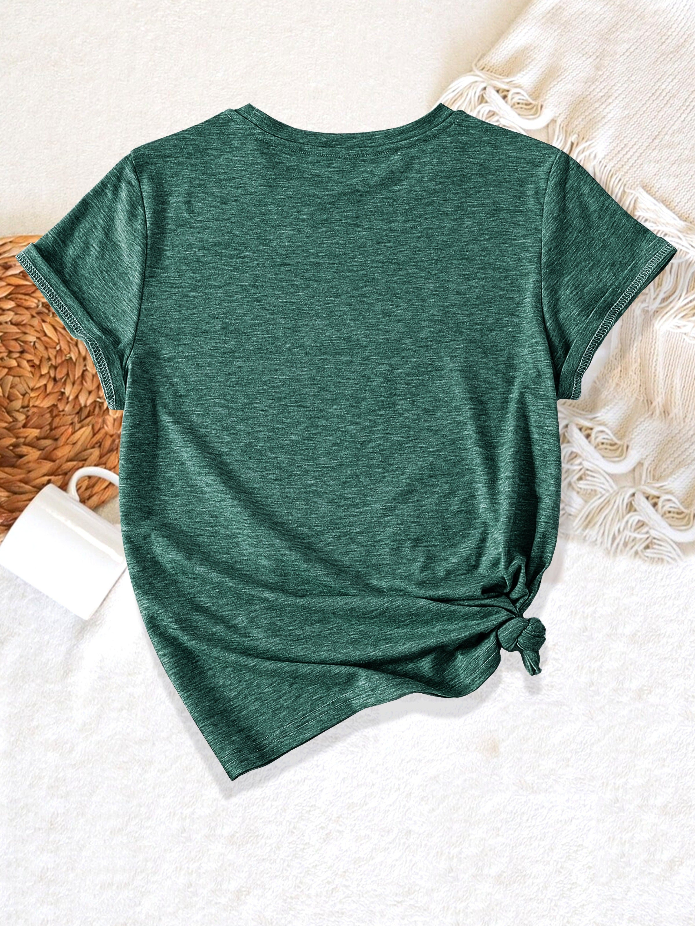 [Humor Graphic T-Shirt] Funny Humor Graphic T-Shirt for Women - "I Found This Humerus" Slogan & Mummy-Wrapped Skeleton Nurse Design | Casual Round Neck Short Sleeve Tee for Halloween, Themed Parties & Casual Attire, Machine Washable All-Season Comfort