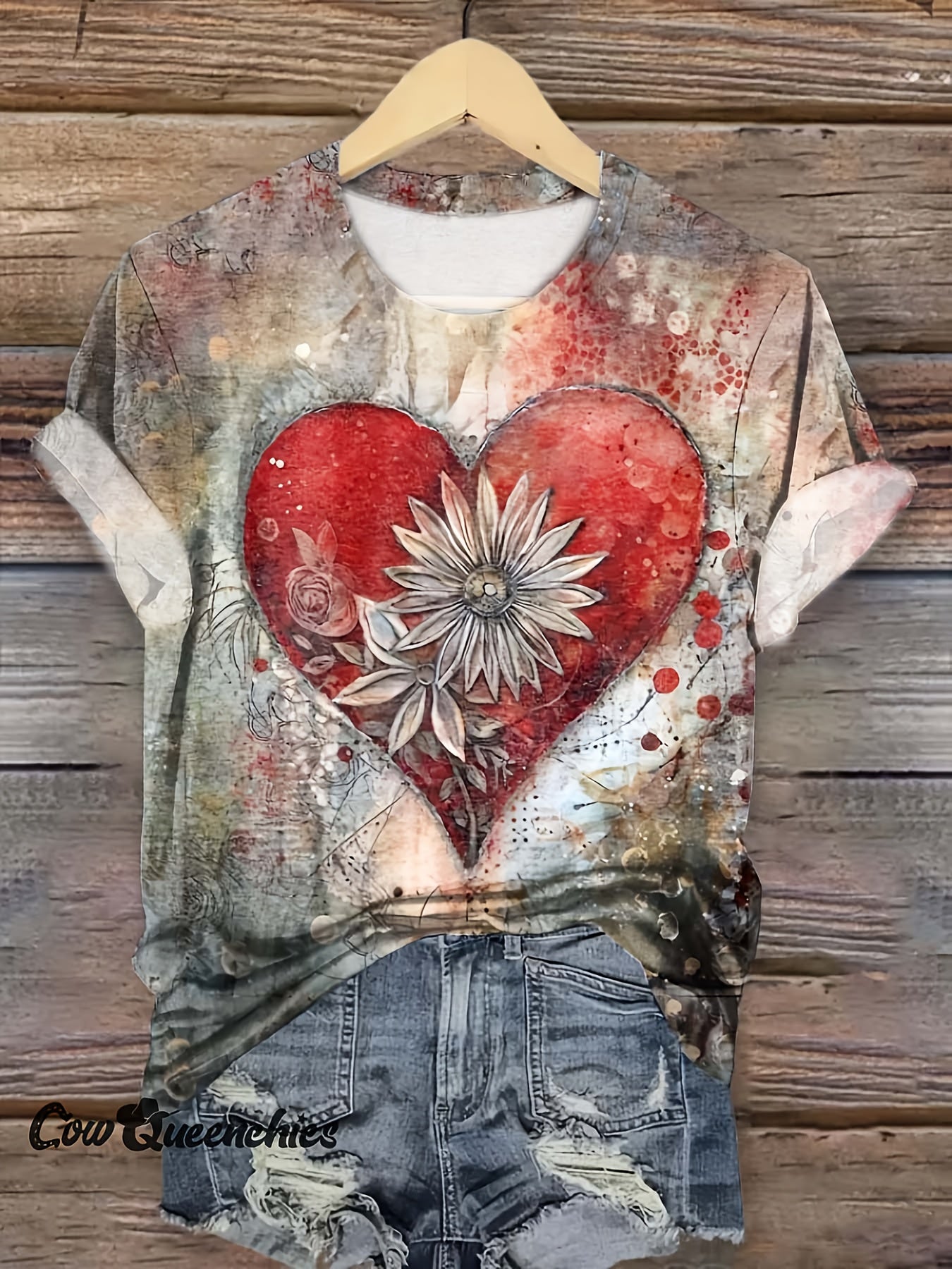 [Soft Women's T-Shirt] Soft Feel Women's Casual Heart Print Short Sleeve T-Shirt | Soft Polyester Blend, Artistic Design with Floral and Splatter Patterns, Comfortable All-Season Wear
