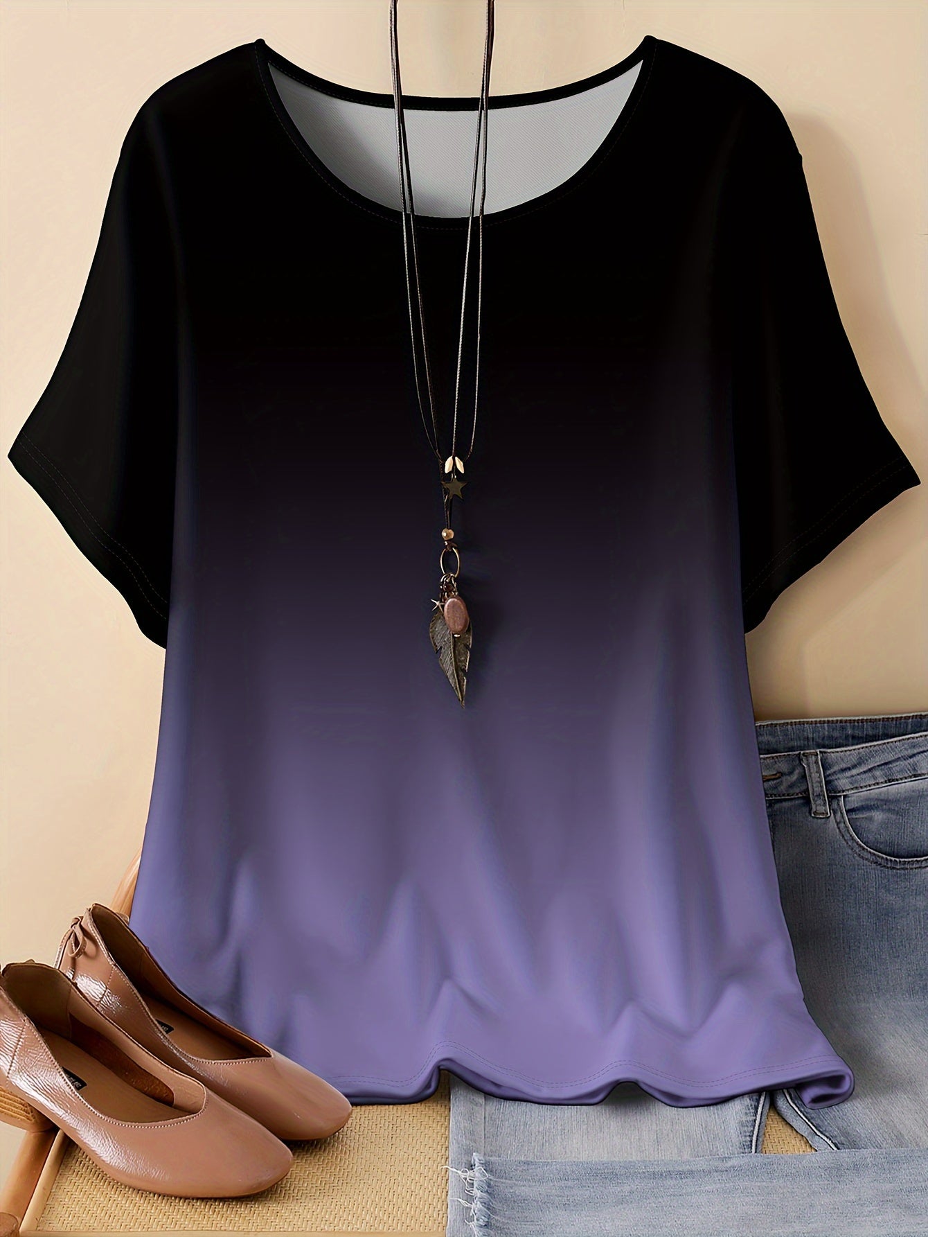 [Plus Size T-Shirt] Minimalist Plus Size Two-Tone Print T-Shirt | Round Neck Short Sleeve Top for Women, Spring/Summer Casual - No Accessories Included