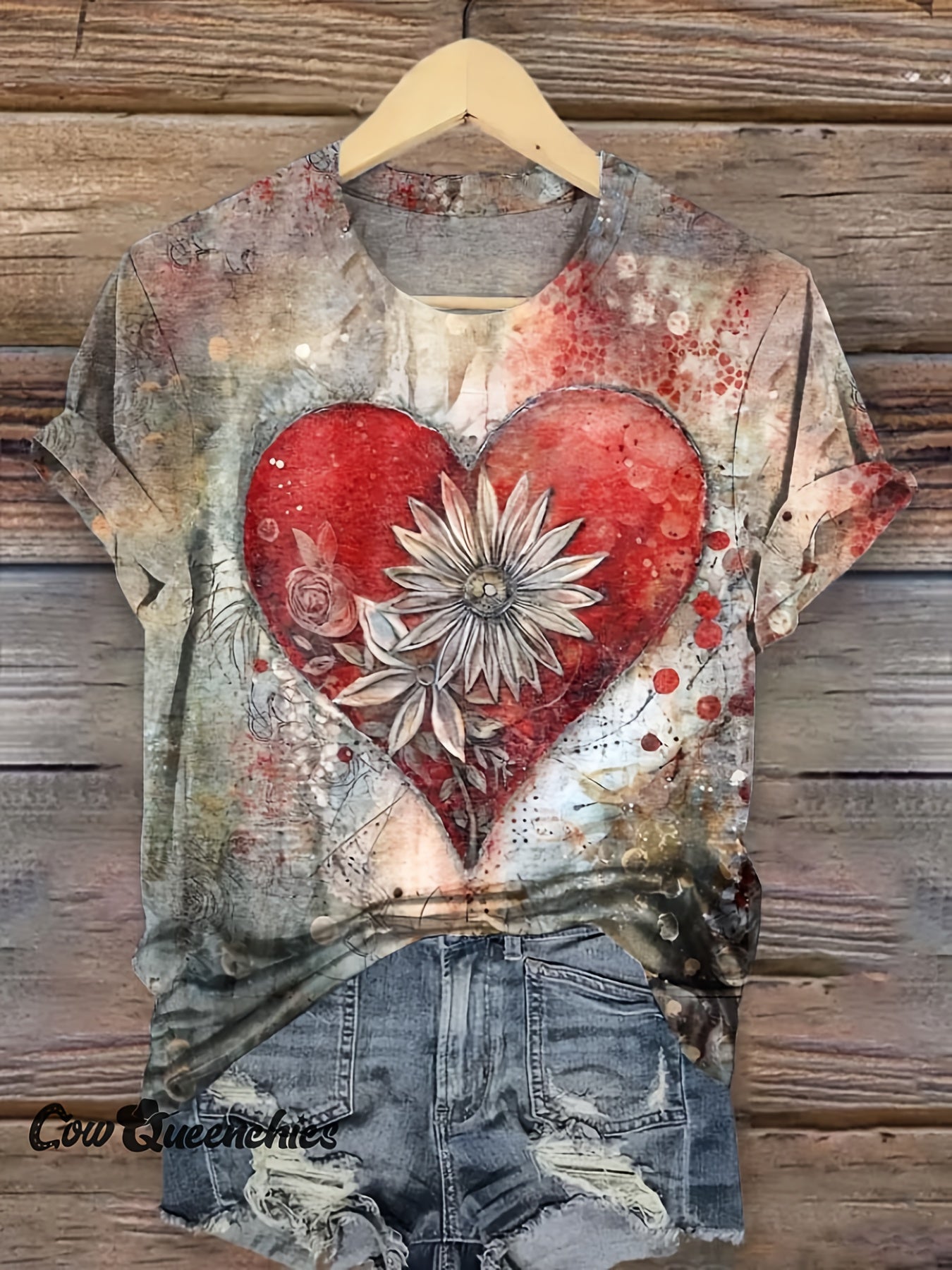 [Soft Women's T-Shirt] Soft Feel Women's Casual Heart Print Short Sleeve T-Shirt | Soft Polyester Blend, Artistic Design with Floral and Splatter Patterns, Comfortable All-Season Wear